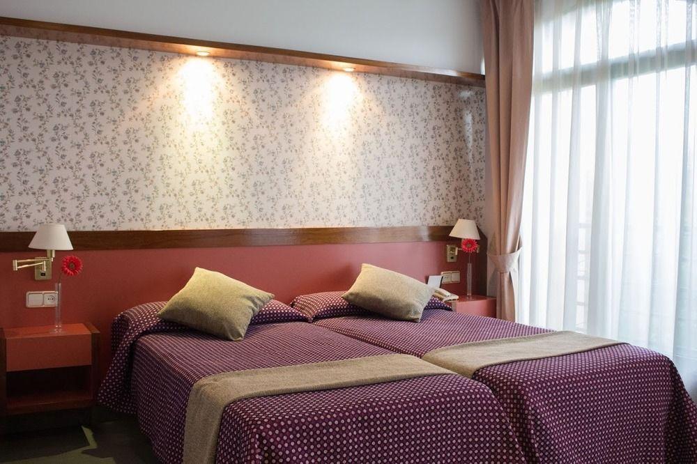 Hotel Jardin De Aranjuez Luaran gambar