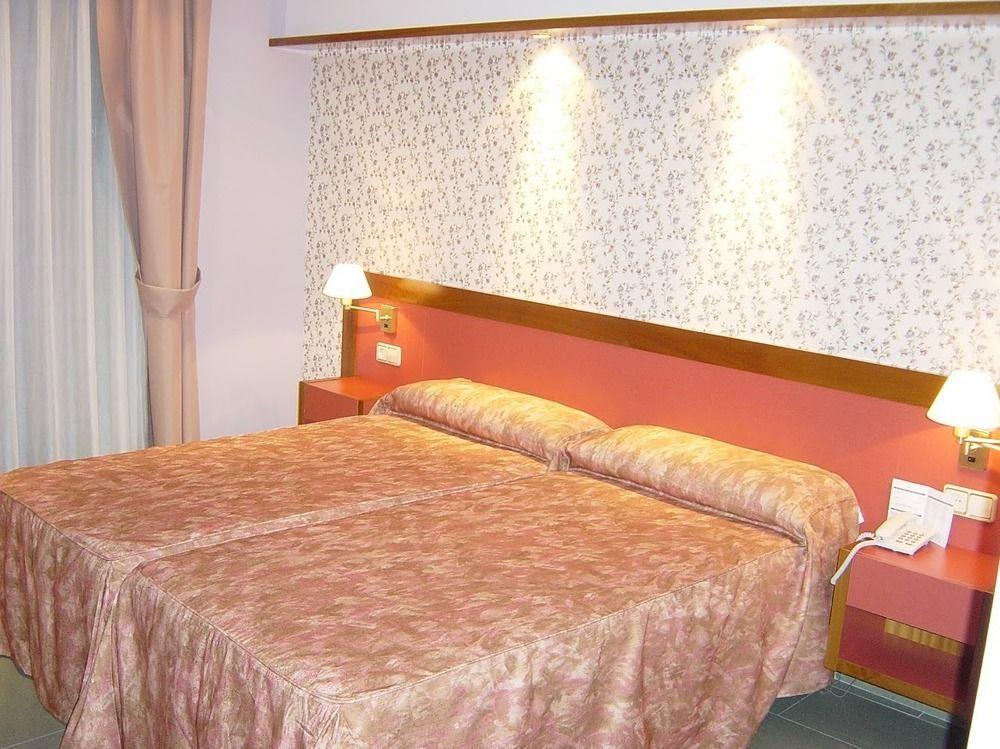 Hotel Jardin De Aranjuez Luaran gambar