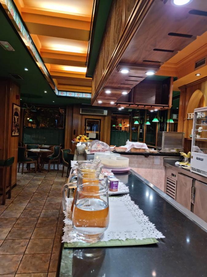 Hotel Jardin De Aranjuez Luaran gambar