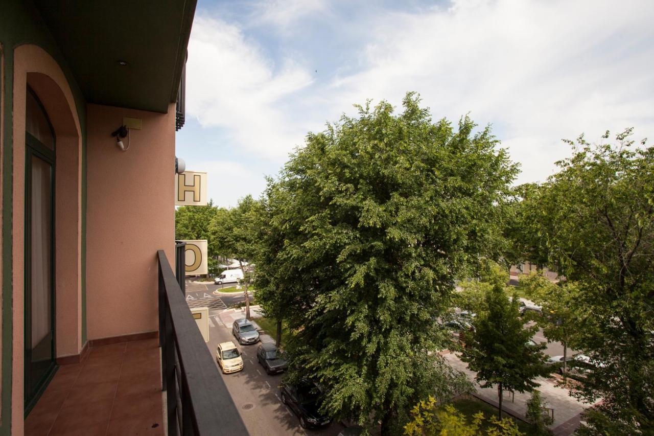 Hotel Jardin De Aranjuez Luaran gambar
